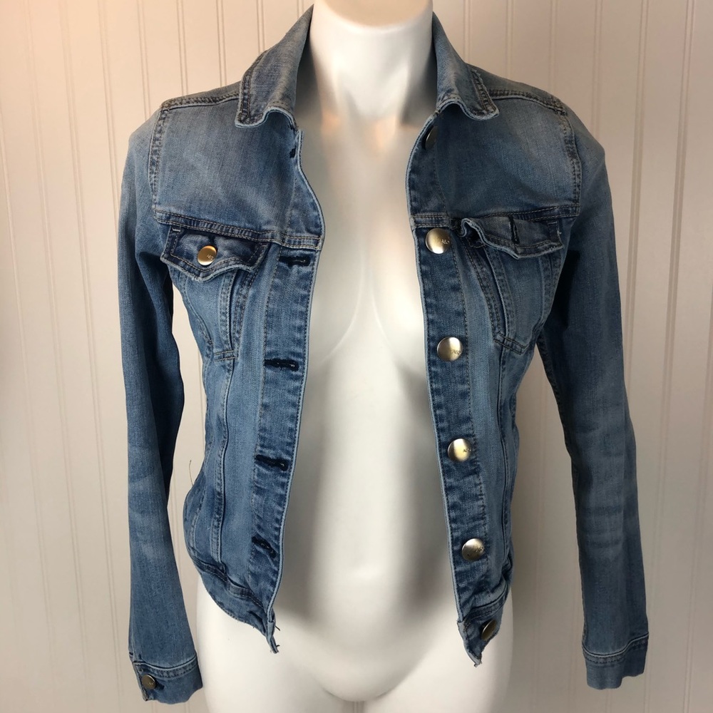 AEO Cropped Denim Jacket